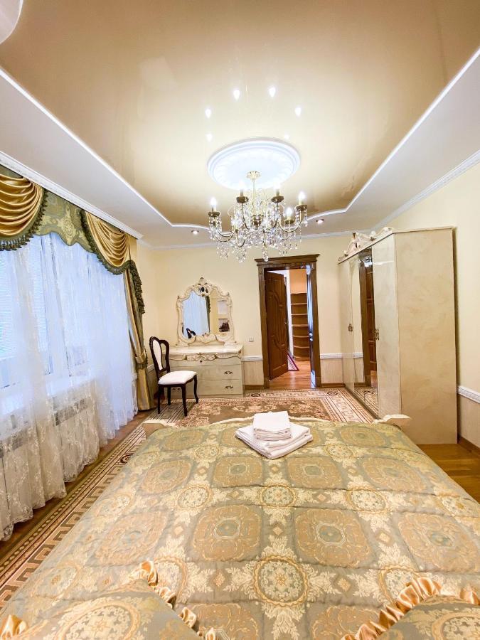 Петрос Family Hotel Yaremche Exterior foto