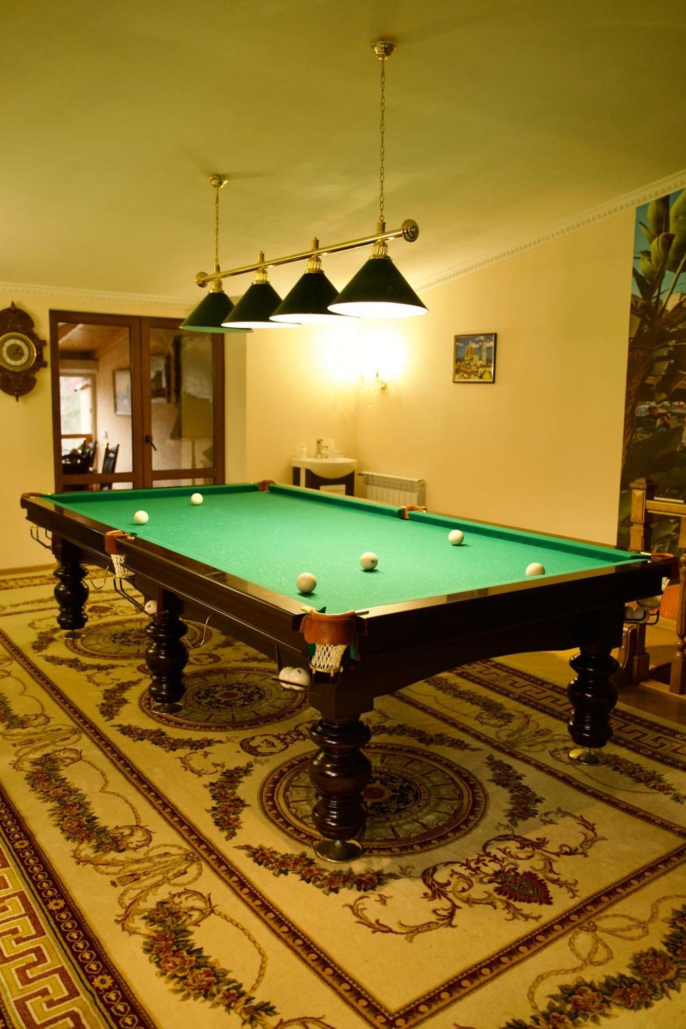 Петрос Family Hotel Yaremche Exterior foto